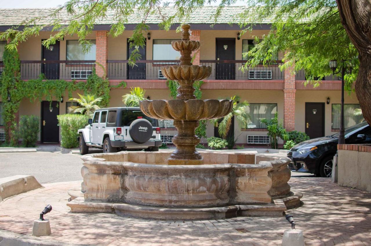 Hotel Siesta Real Mexicali Exteriör bild