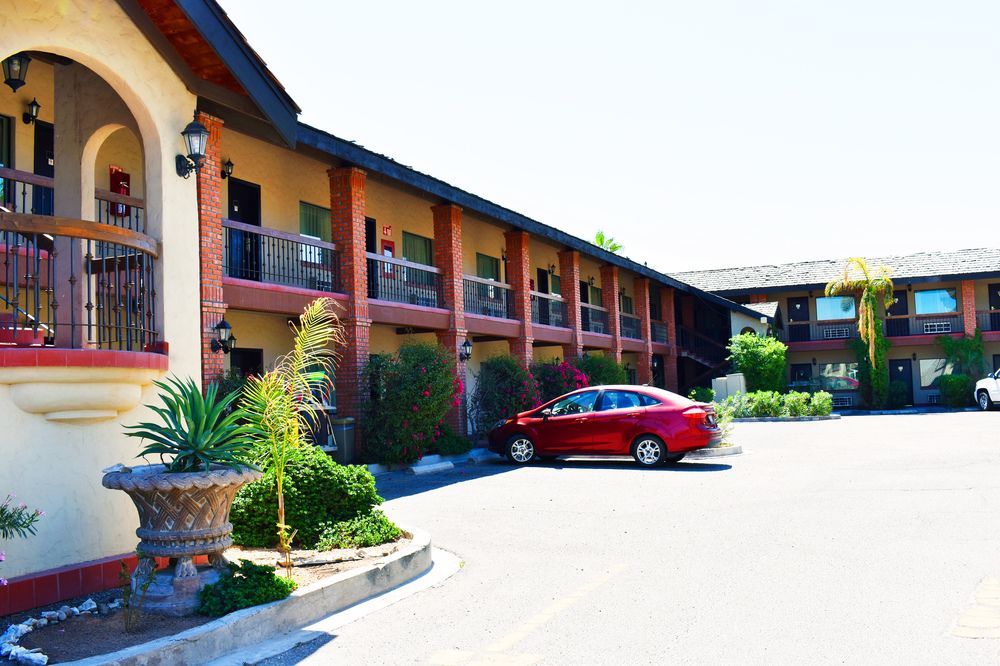 Hotel Siesta Real Mexicali Exteriör bild